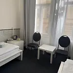 Welcome & Praguecentre Hostel *
