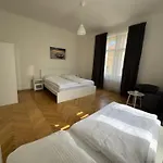 Welcome & Praguecentre Praag
