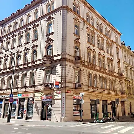 Welcome & Praguecentre Hostel *